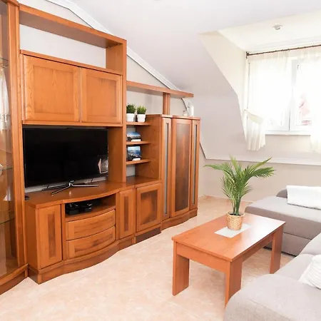 Apartman Velayli - En El Centro De Finisterre